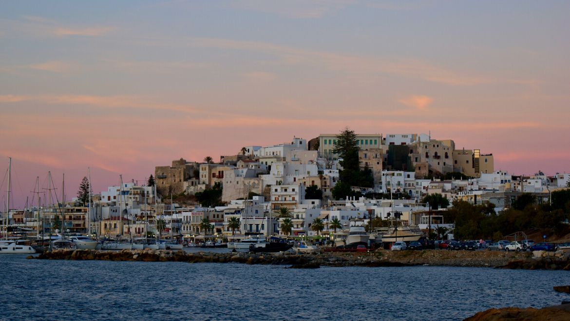 Naxos: Naxos-Stadt am Abend