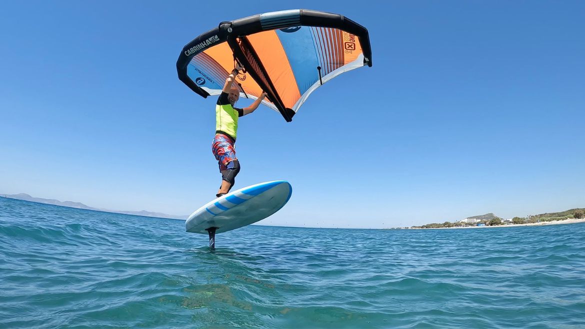 Rhodos Theologos: Ideale Bedingungen um das Wingen zu lernen Rhodos Theologos: Ideale Bedingungen um das Wingen zu lernen