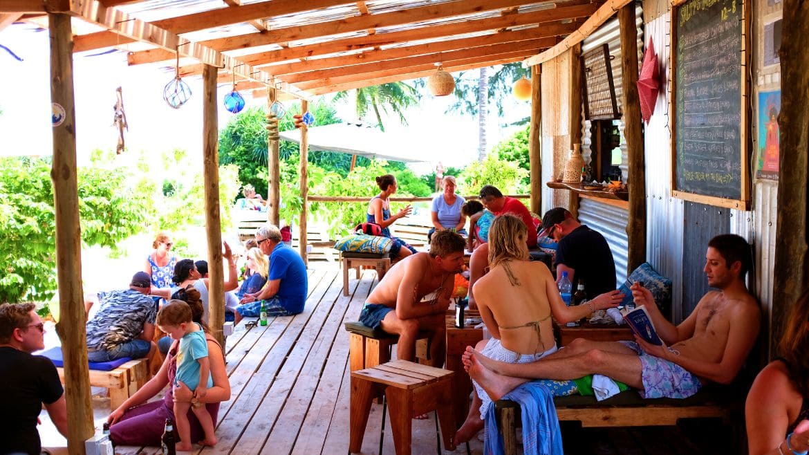 Kilifi: Tausche Dich mit anderen an der Beachbar aus