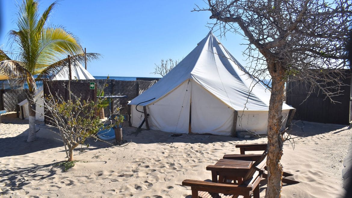 La Ventana: Außenansicht Zelt im Surf Camp