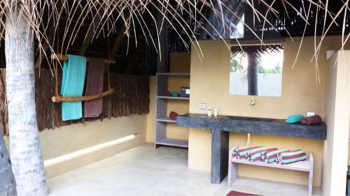 Kappalady: Außenbadezimmer Kappalady: Außenbadezimmer