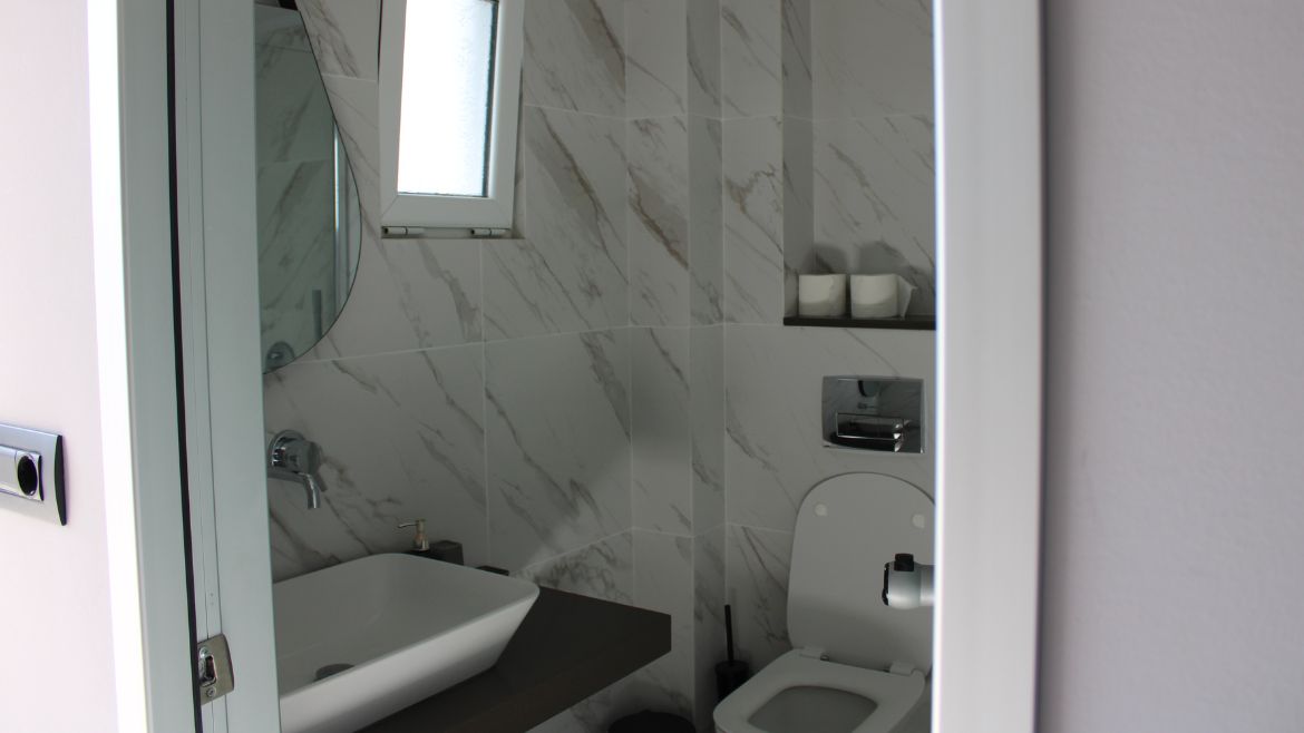 Theologos: Badezimmer im Studio Meerblick