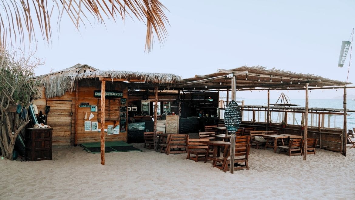 La Ventana: Blick auf die Kitesurf Station- und Barbereich