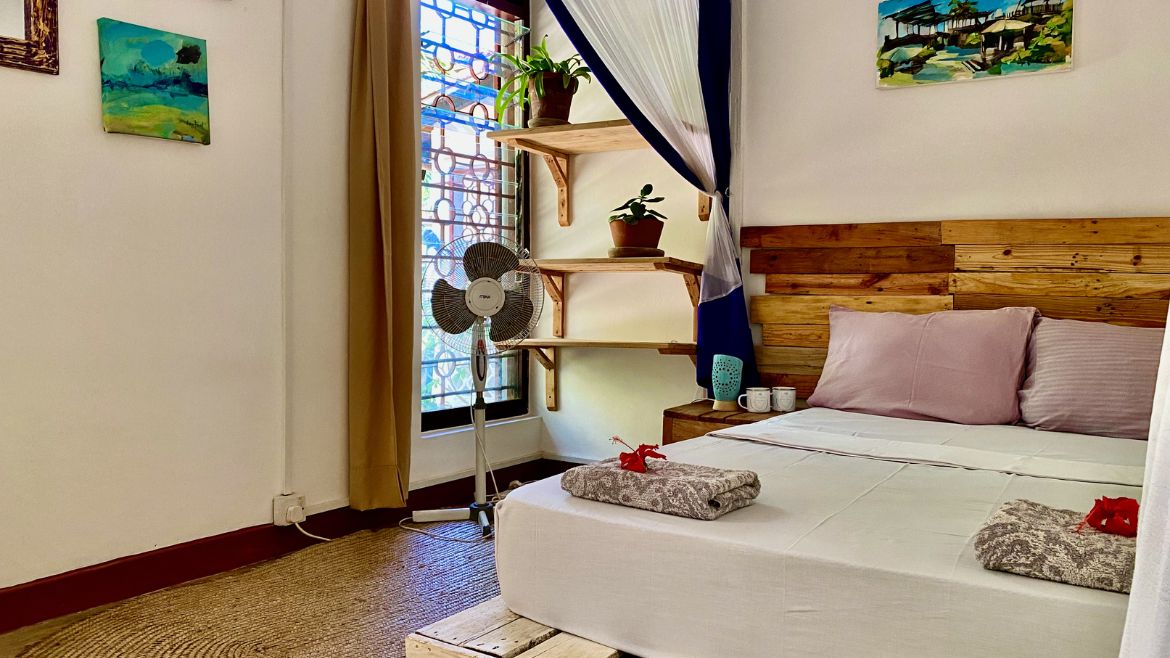 Kilifi: Blick in das Cottage Double Zimmer Kilifi: Blick in das Cottage Double Zimmer