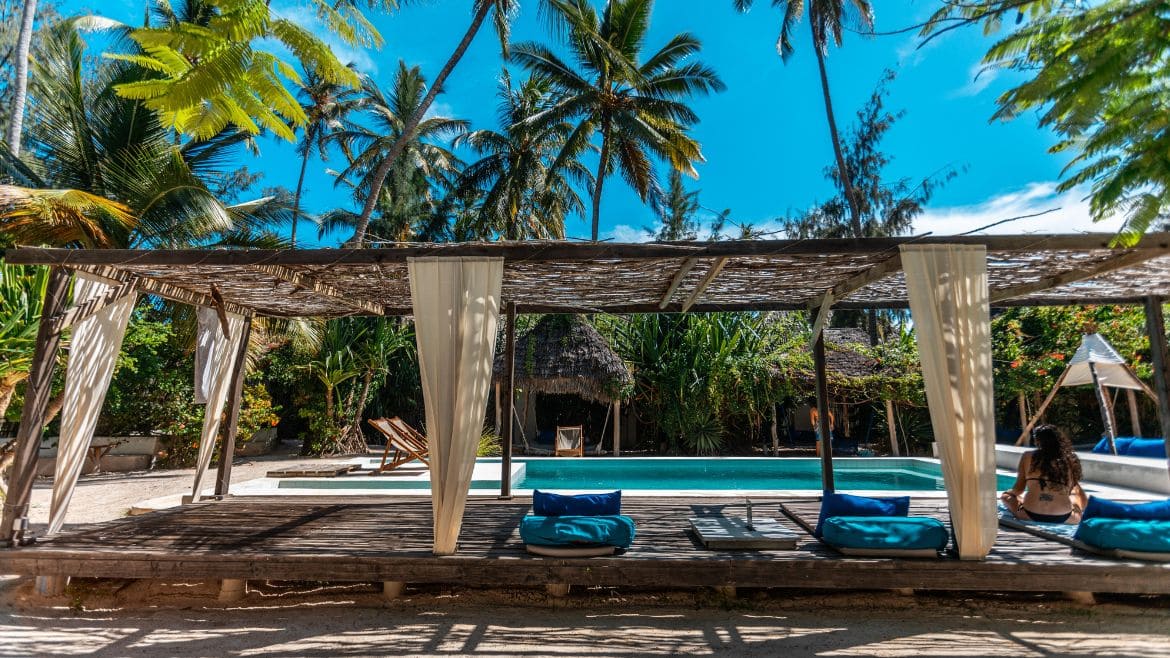 Sansibar: Chillout Bereich direkt am Pool Sansibar: Chillout Bereich direkt am Pool