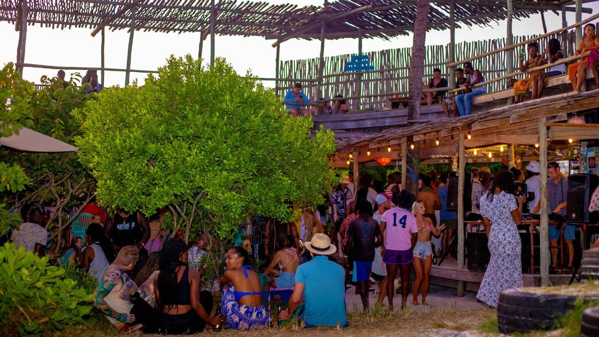 Kilifi: Zweimal im Monat findet ein Live Dj Event statt