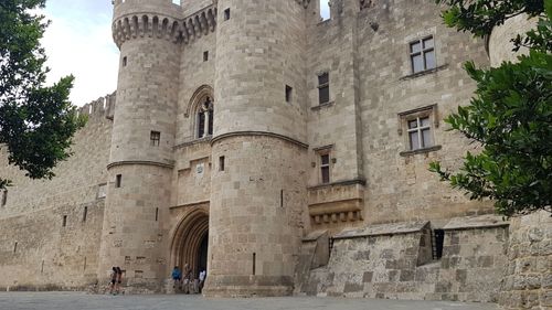 Rhodos Theologos: Ein Besuch nach Rhodos Stadt ist ein Muss 