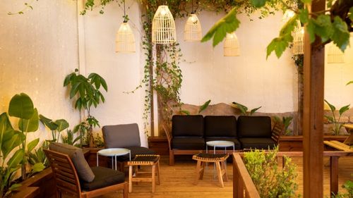 Algarve: Lounge-Bereich im Kitehaus