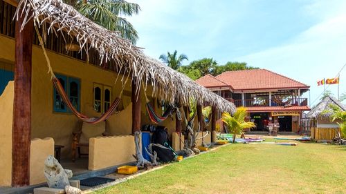 Kalpitiya: Die Zimmer Standard liegen direkt neben der Station