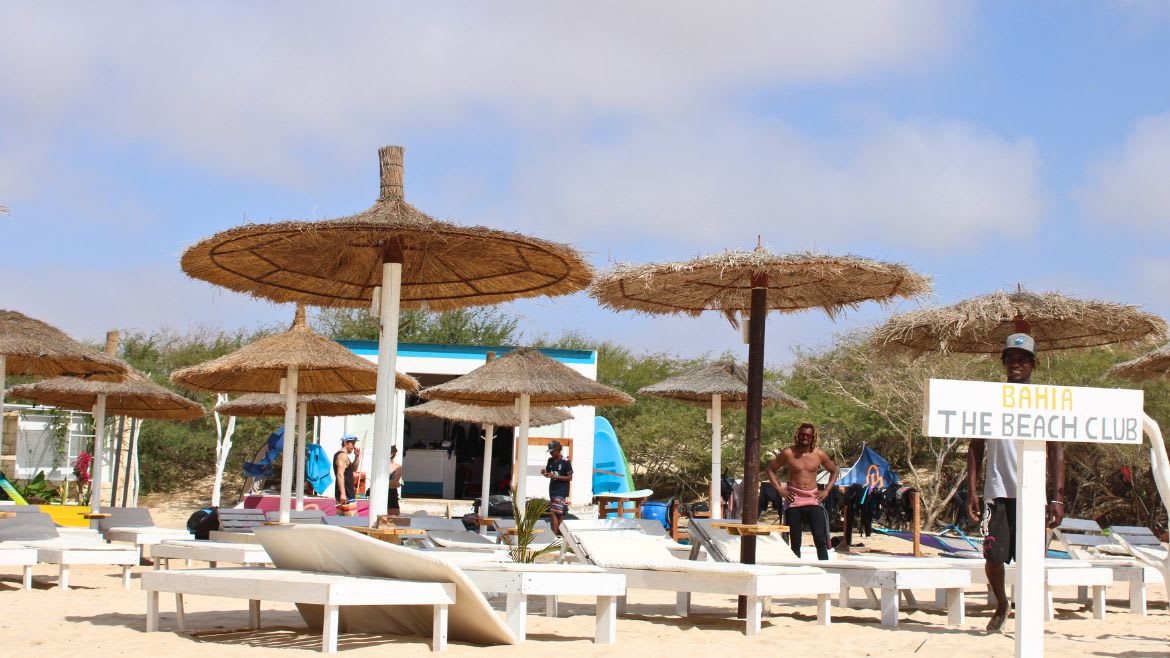 Boa Vista: Beach Club direkt neben der Station Boa Vista: Beach Club direkt neben der Station