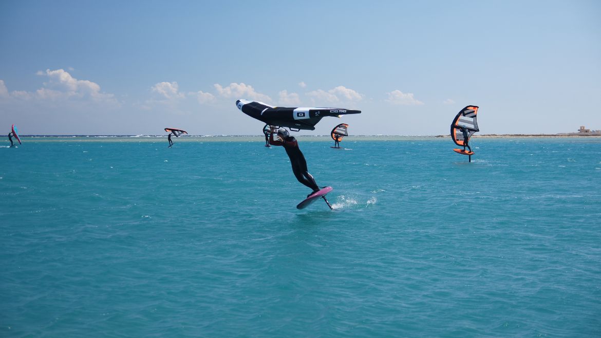 El Naaba: Wingfoil Camp Wochen