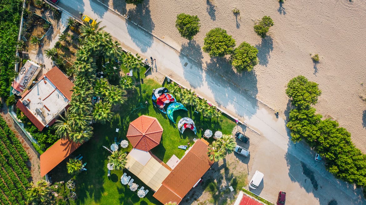 Rhodos Fanes: Drohnenaufnahme der Kitesurf Station Rhodos Fanes: Drohnenaufnahme der Kitesurf Station