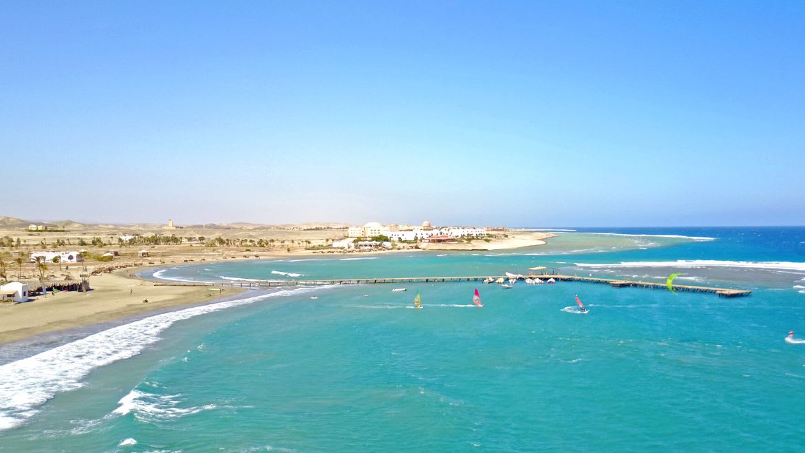 El Naaba: Drohnenaufnahme des Reviers der Kite- und Wing/Windsurf Station