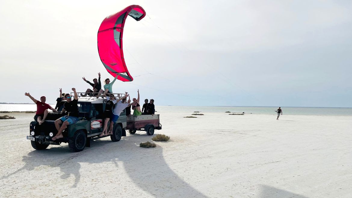 Djerba-Zarzis: Ein erfolgreicher Tag geht beim Djerba-Zarzis Kite Camp zu Ende Djerba-Zarzis: Ein erfolgreicher Tag geht beim Djerba-Zarzis Kite Camp zu Ende