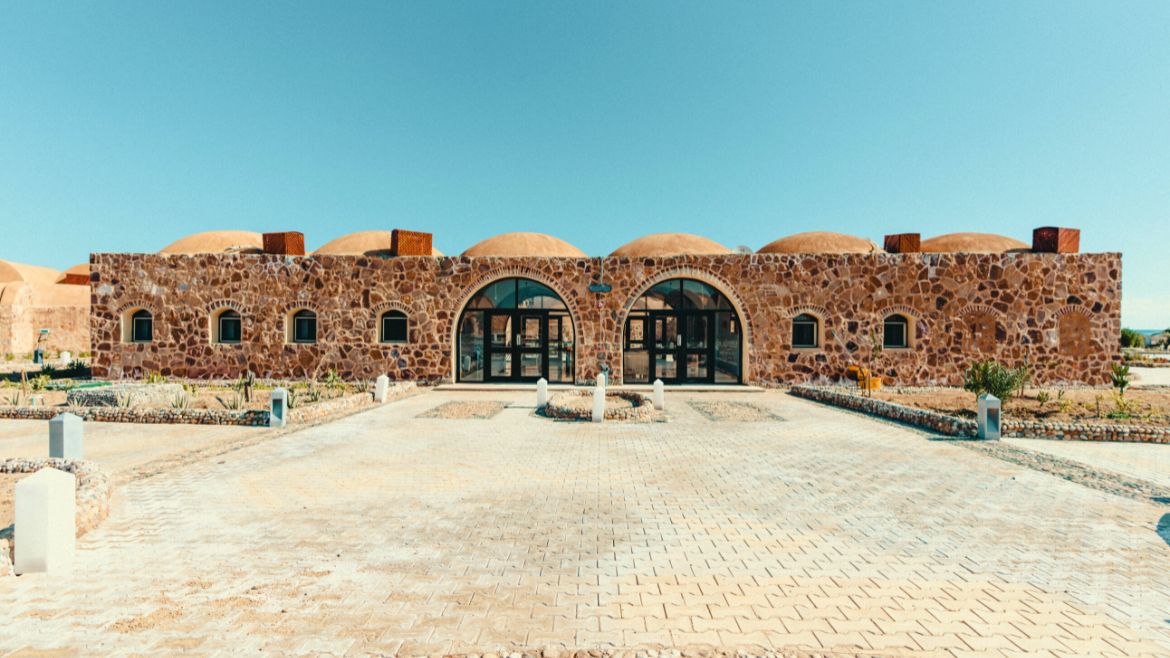 Hamata: Eingang zur Rezeption