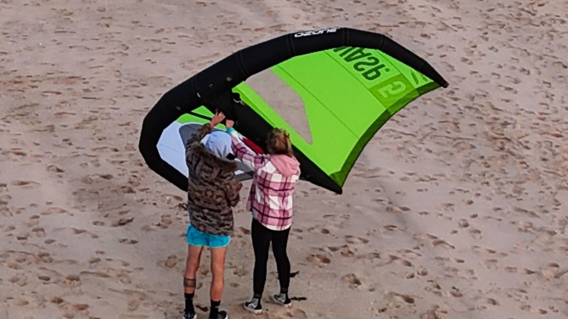 Algarve: Wingübung am Strand