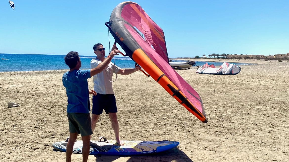 El Naaba: Schulungsbild am Strand El Naaba: Schulungsbild am Strand