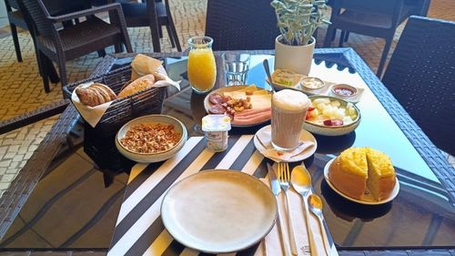 Algarve: Leckeres Frühstück im Kitehaus