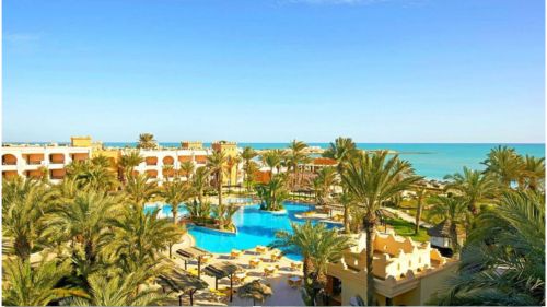 Zarzis: Blick auf die Anlage des Clubhotels