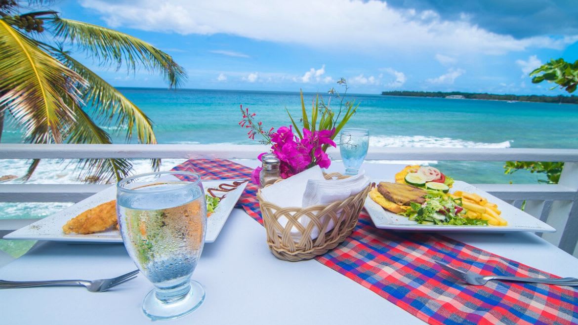 Tobago: Gemütlich essen und den Meerblick genießen Tobago: Gemütlich essen und den Meerblick genießen