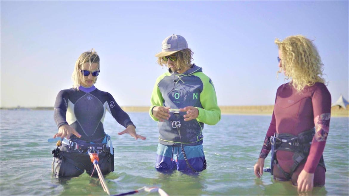 Hamata: Gruppenschulung an der Kitesurfstation in Hamata