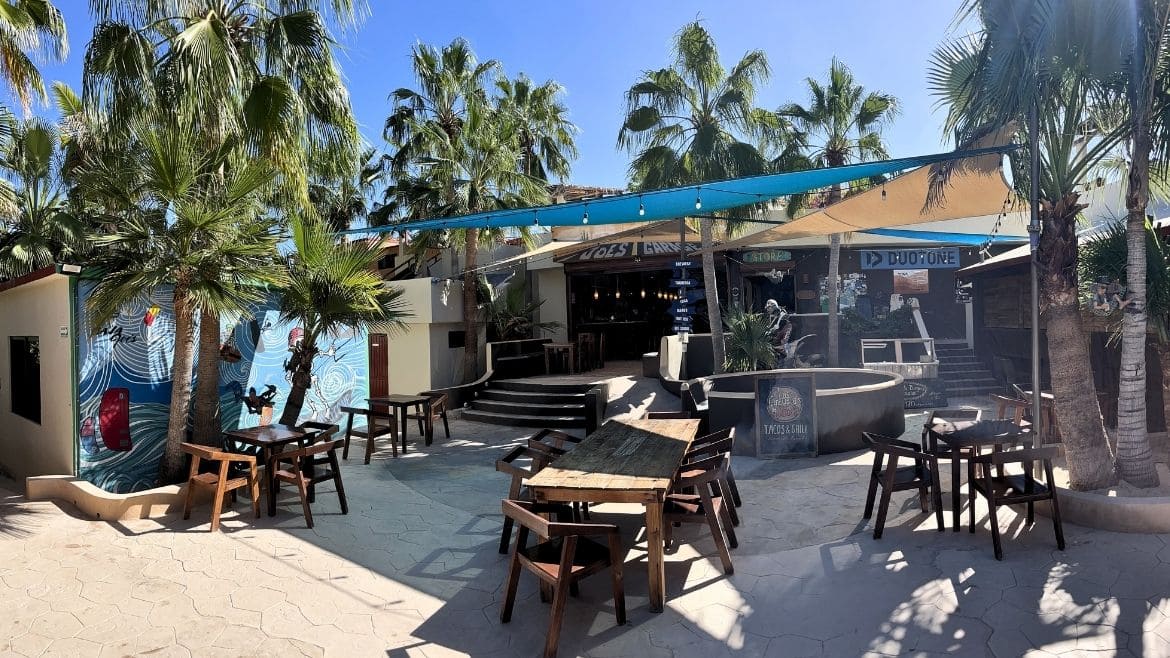 Bar und Surf Shop