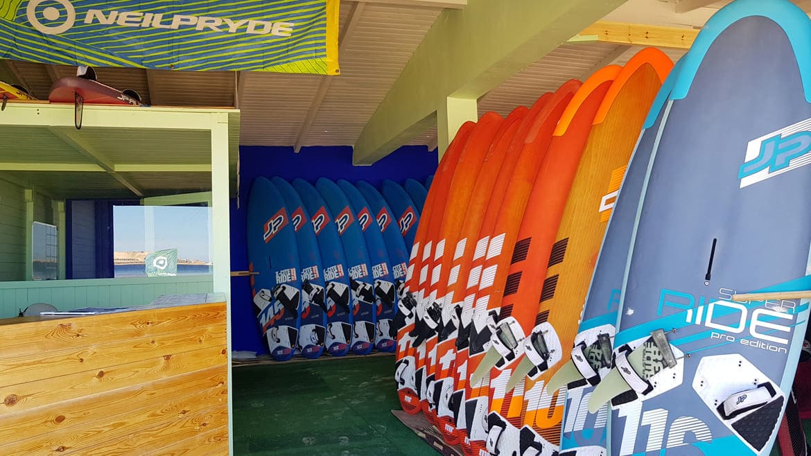 Dakhla: Jede Menge Auswahl an der Windsurf Station