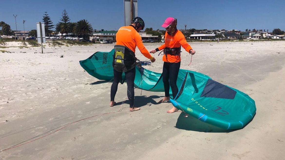 Langebaan: Kite am Hauptstrand vorbereiten
