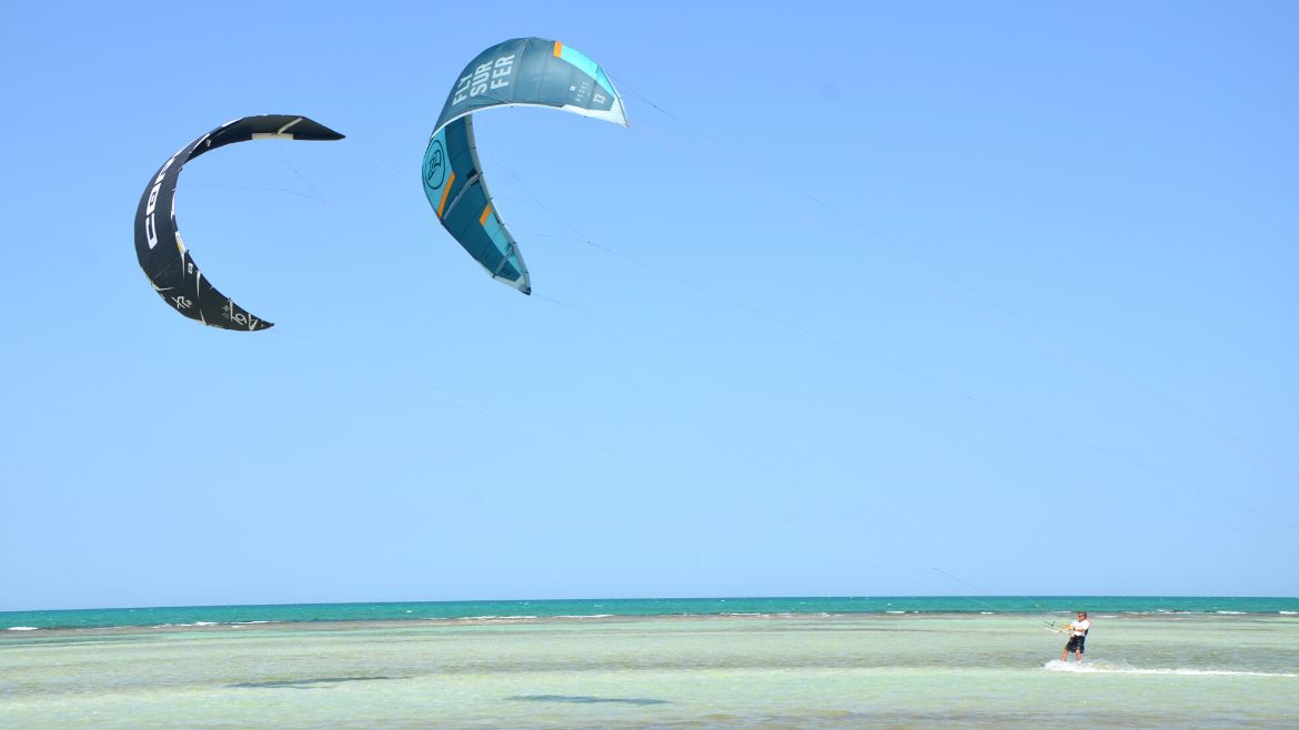Djerba-Zarzis: Kitesurfer an der Kitesurf Station Djerba Zarzis Djerba-Zarzis: Kitesurfer an der Kitesurf Station Djerba Zarzis