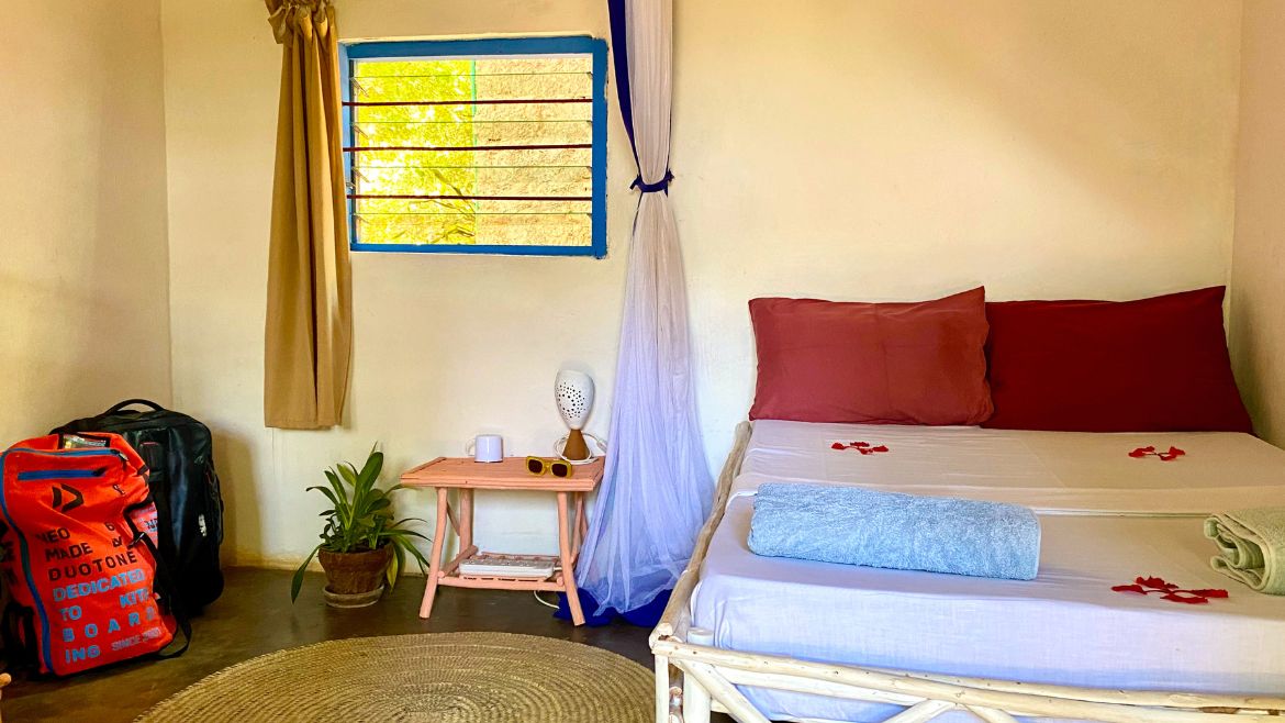 Kilifi: Kleine und einfache Surfer Economy Zimmer mit Gemeinschaftsbad Kilifi: Kleine und einfache Surfer Economy Zimmer mit Gemeinschaftsbad