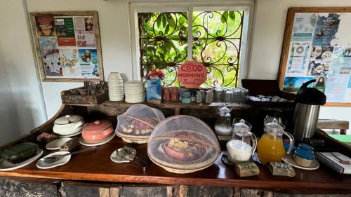 Kilifi: Frühstück im Eco Surf Cottage Kilifi: Frühstück im Eco Surf Cottage