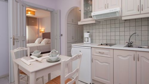 Naxos: Koch- und Esssbereich der Appartements im OG