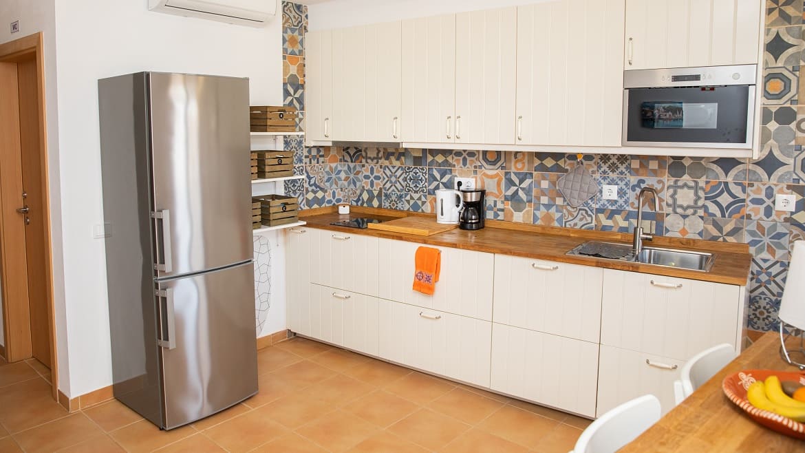 Algarve: Vollausgestattete Küche im Kitehaus