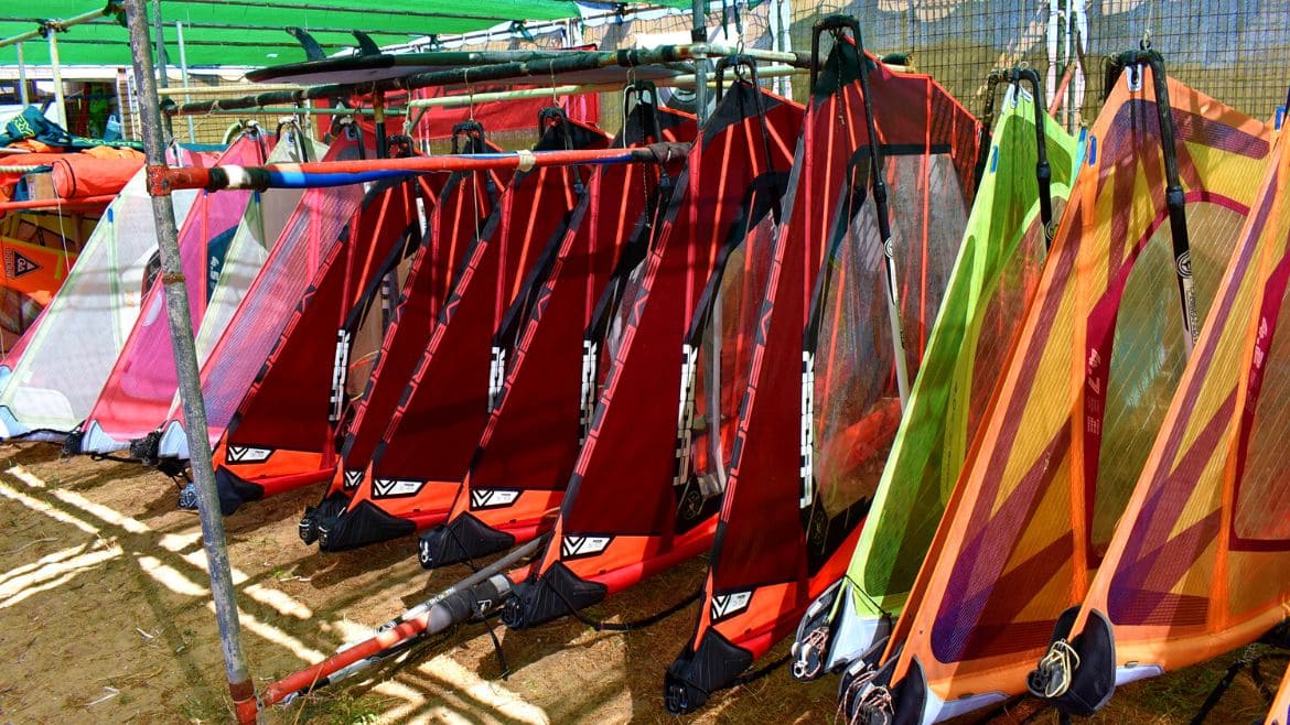 Naxos: Materialauswahl an der Station