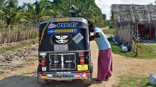 Kalpitiya: Mit dem Tuk Tuk in den ort fahren Kalpitiya: Mit dem Tuk Tuk in den ort fahren