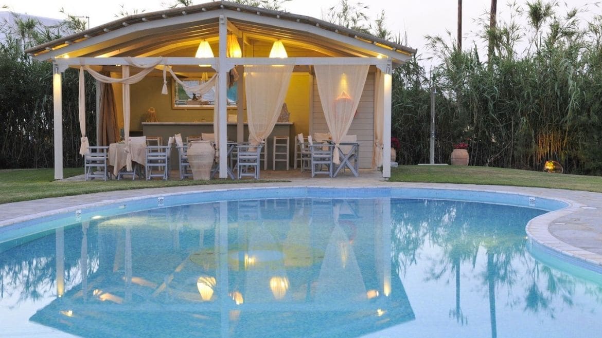 Naxos: Poolbereich