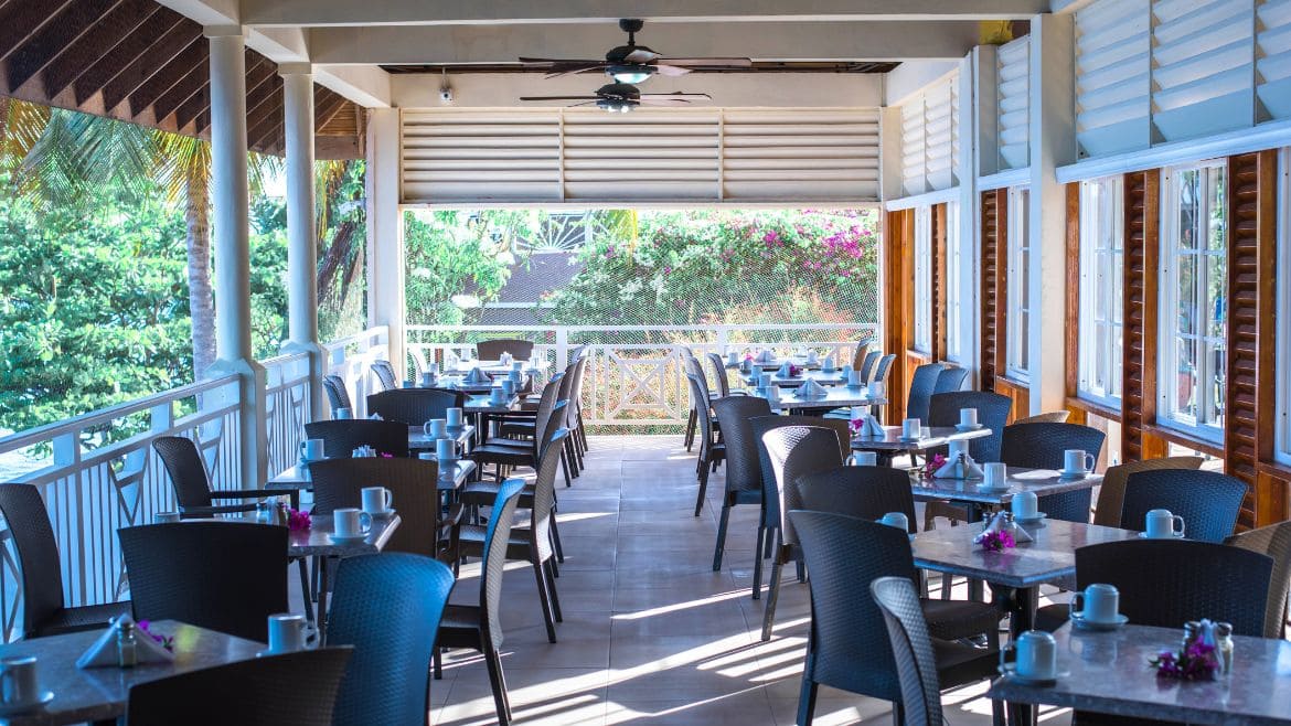 Tobago: Restaurantbereich des Hotels Tobago: Restaurantbereich des Hotels
