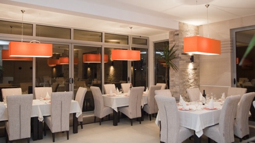 Ulcinj: Restaurant im Komforthotel Ulcinj: Restaurant im Komforthotel