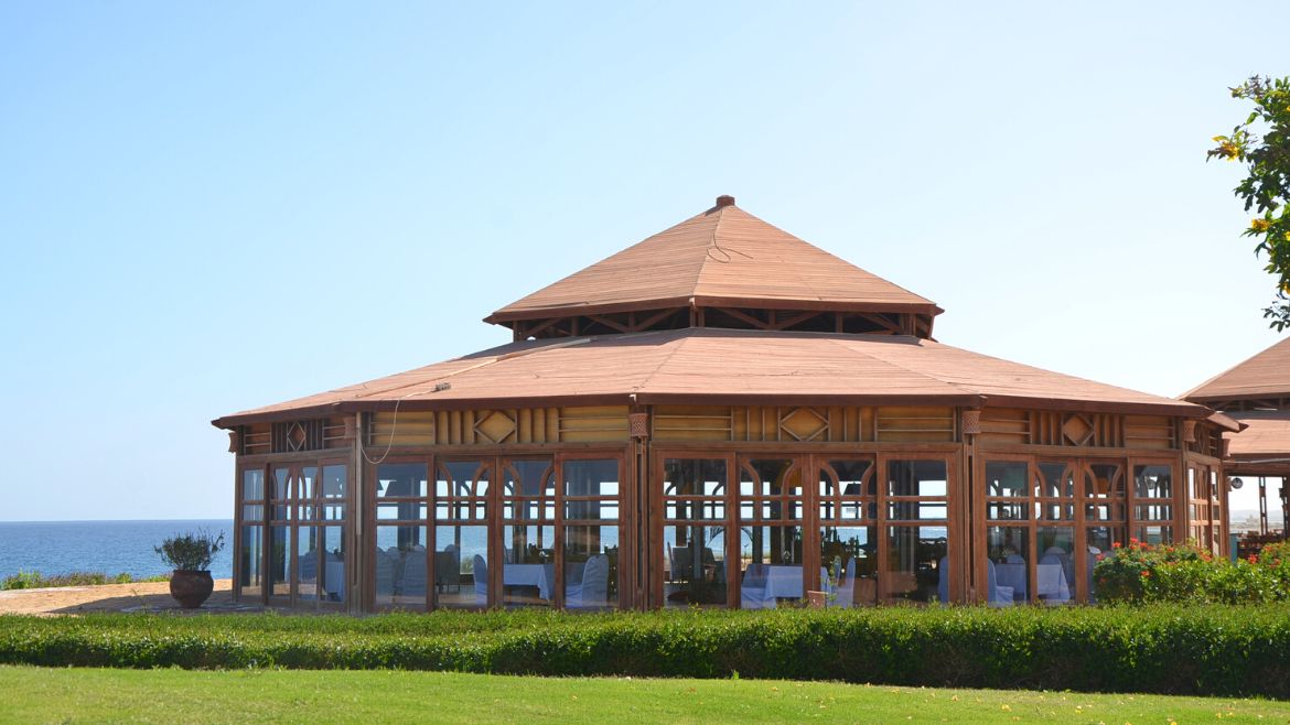 El Naaba: Pavillon-Restaurant mit Meerblick