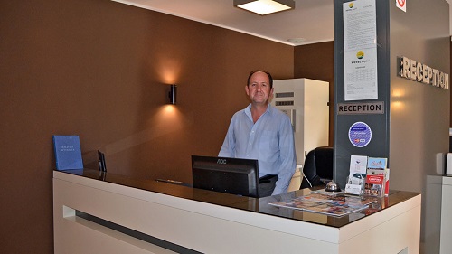 Ulcinj: Rezeption im Komforthotel Ulcinj: Rezeption im Komforthotel