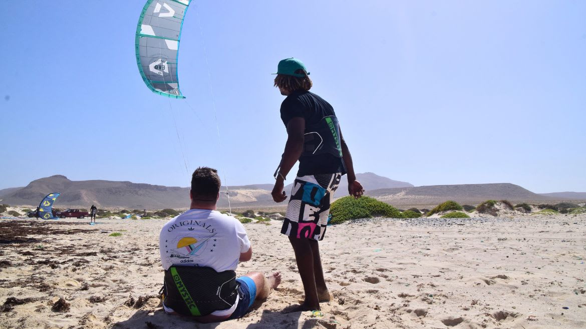 Boa Vista: Kitesurfschulung am Strand