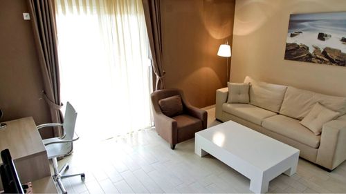 Ulcinj: Sitzbereich des Appartements Ulcinj: Sitzbereich des Appartements