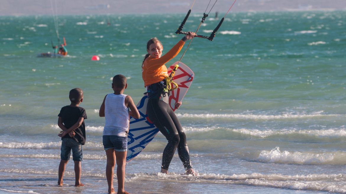 Langebaan: Sogar die Kleinen sind am Kiten interessiert Langebaan: Sogar die Kleinen sind am Kiten interessiert