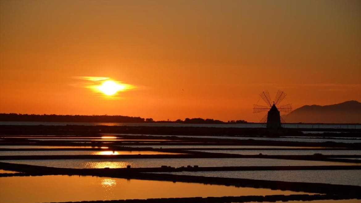 Marsala: Sonnenuntergang Marsala: Sonnenuntergang