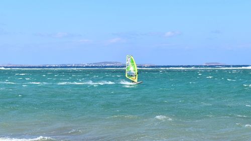 Naxos: Top Bedingungen zum Windsurfen Naxos: Top Bedingungen zum Windsurfen