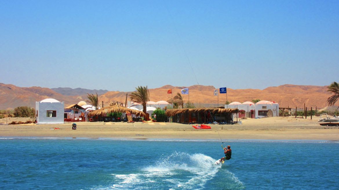 El Naaba: Ansicht der Kite- und Wing/Windsurf Station El Naaba: Ansicht der Kite- und Wing/Windsurf Station