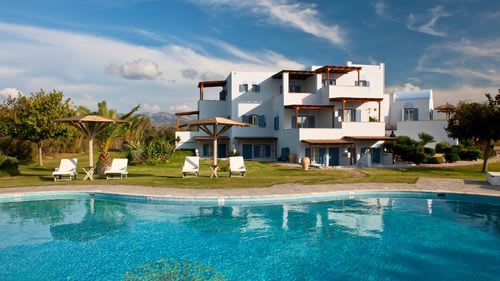 Naxos: Blick auf die Surfer Appartements 