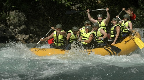 Ulcinj: Für einen guten Adrenalinkick empfehlen wir Dir einen Rafting-Ausflug! Ulcinj: Für einen guten Adrenalinkick empfehlen wir Dir einen Rafting-Ausflug!