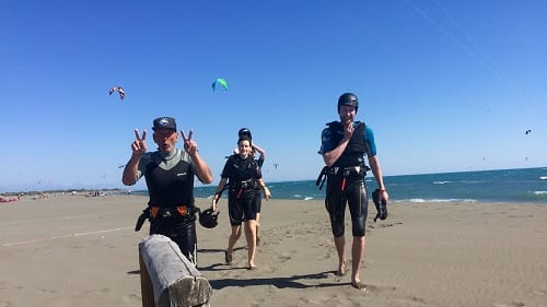 Ulcinj: Vorbereitung zum Kiten Ulcinj: Vorbereitung zum Kiten