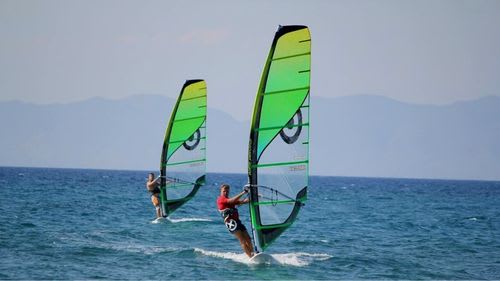 Windsurfen: Windsurfer auf Rhodos Theologos